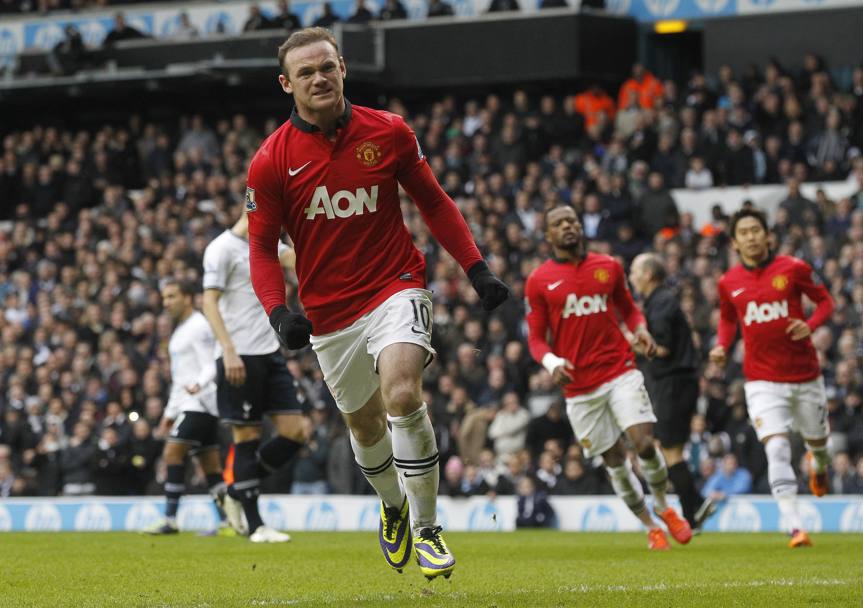 Il grande balzo Wayne Rooney lo ha compiuto lo scorso gennaio, quando il suo procuratore riusc a strappare un rinnovo milionario al Manchester United: da allora con i suoi 18 milioni a stagione netti il centravanti dello United  diventato il calciatore pi pagato in Premier League.